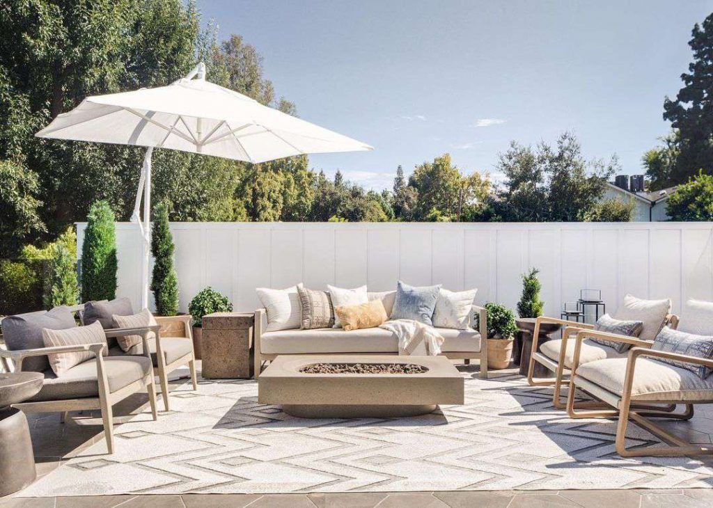 Upgrade Your Backyard Into A Cozy Outdoor Space