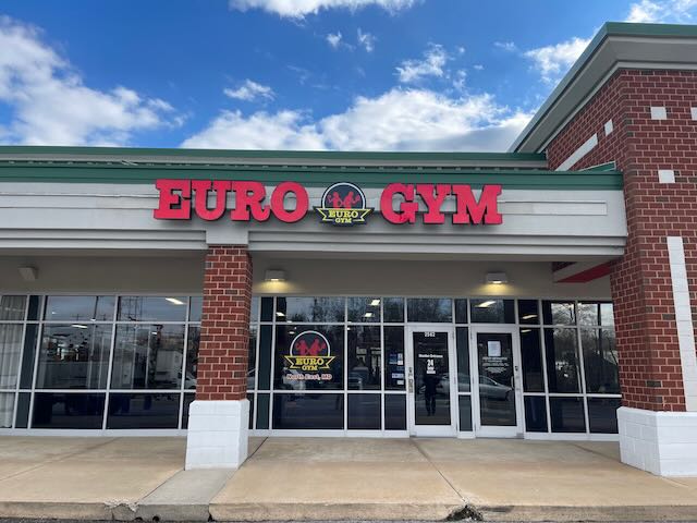window graphics in Elkton