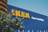 Why Working with a Local Orlando Sign Company Benefits Your Business