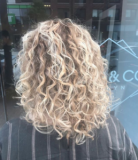How a Curly Hair Salon Austin Texas Enhances Every Curl Type
